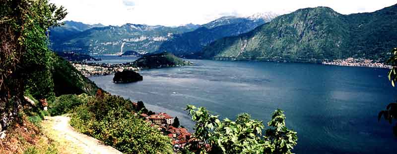 Italy,Lombardy,Lake Como,holiday rentals,vacations apartments,vacation rentals,
flats and rooms to rent,self catering,bed and breakfast,vacancy,
Comer See,Italien,Lombardie,urlaub,ferienwohnungen zu vermieten,ferienhaus,
Italia lago di Como appartamenti e case vacanze,
Italie lac de como appartaments maison  louer