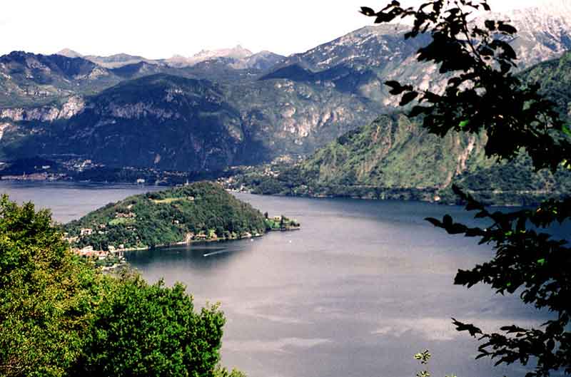 Italy,Lombardy,Lake Como,holiday rentals,vacations apartments,vacation rentals,
flats and rooms to rent,self catering,bed and breakfast,vacancy,accommodation,
Comer See,Italien,Lombardie,urlaub,ferienwohnungen zu vermieten,ferienhaus,
Italia lago di Como appartamenti e case vacanze,
Italie lac de come locations appartaments maison de vacances